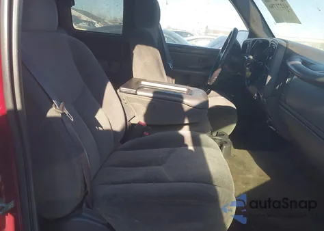 2005 Chevrolet Silverado K1500 from USA, damaged, VIN 1GCEK19T55Z199598